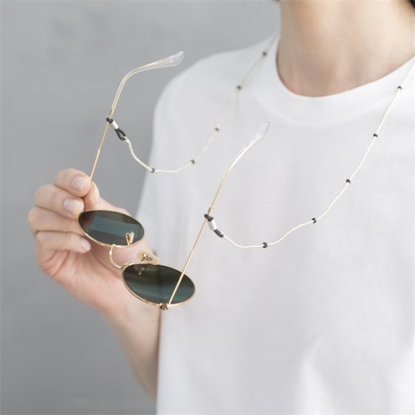 Brillenkette mit Edelsteinperlen